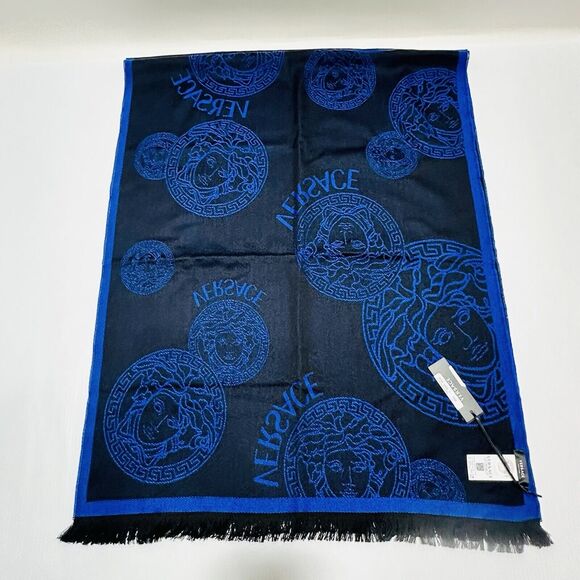NWT Versace Medusa Reversible Wool Black Blue Knit Scarf Shawl Size 70"x27" $590 - Picture 6 of 11